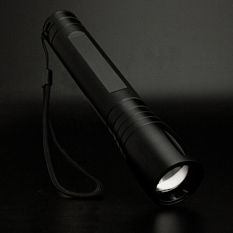 Trends 112174 Swiss Peak 10W Cree Torch – Feature