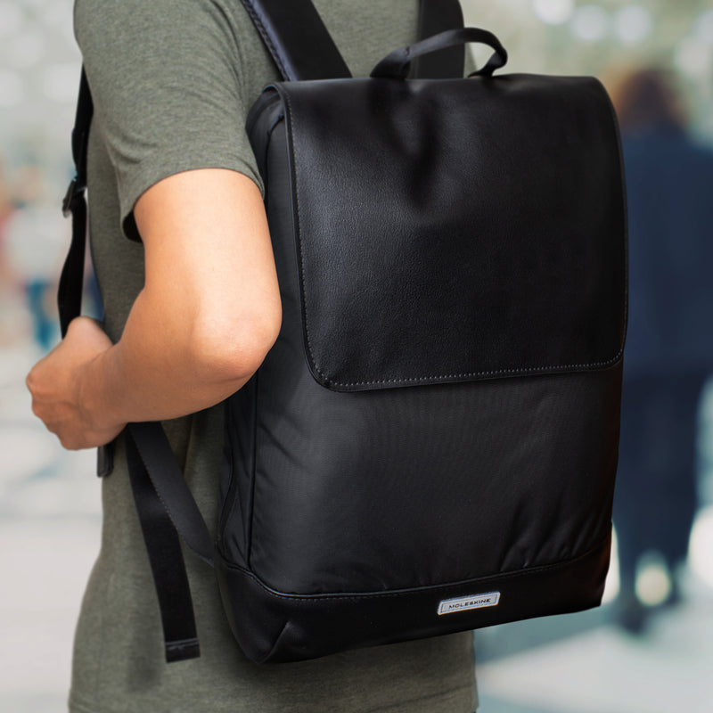 Trends 120902 Moleskine Metro Slim Backpack – Feature