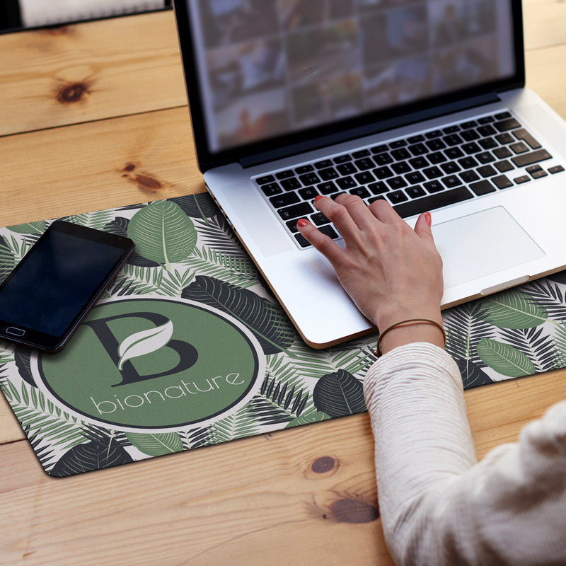 Trends 121844 Desk Mat – Feature