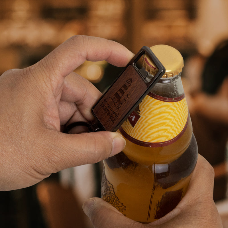 Trends 123017 Santo Bottle Opener Key Ring – Feature