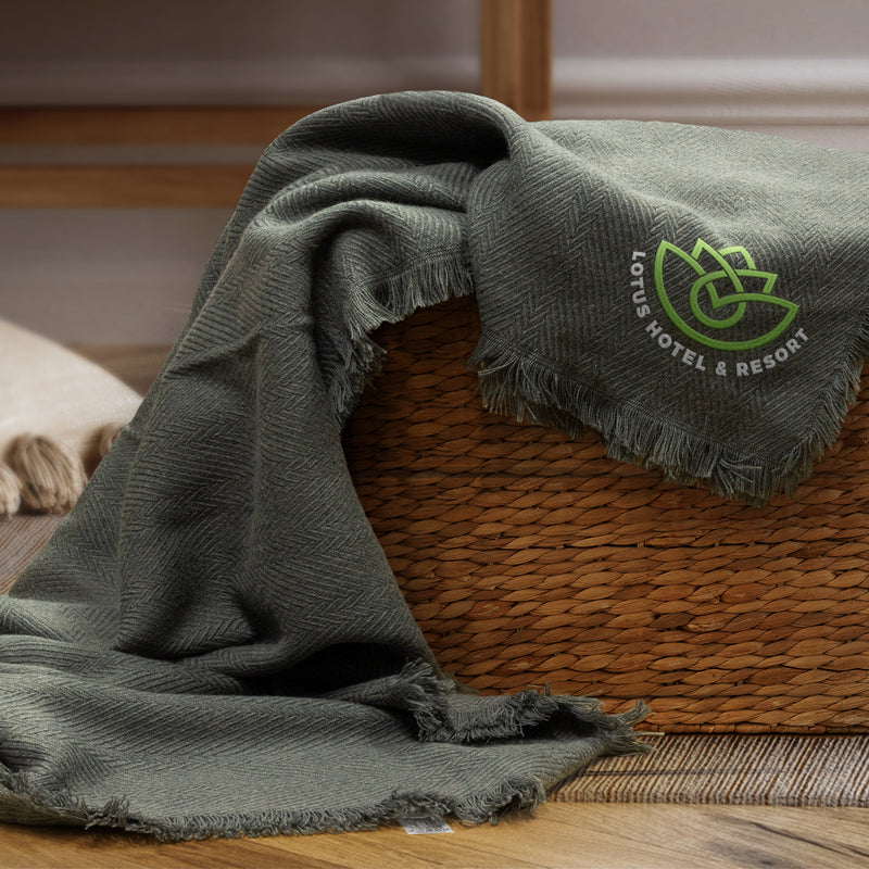 Trends 123041 Belfast Throw Blanket – Feature