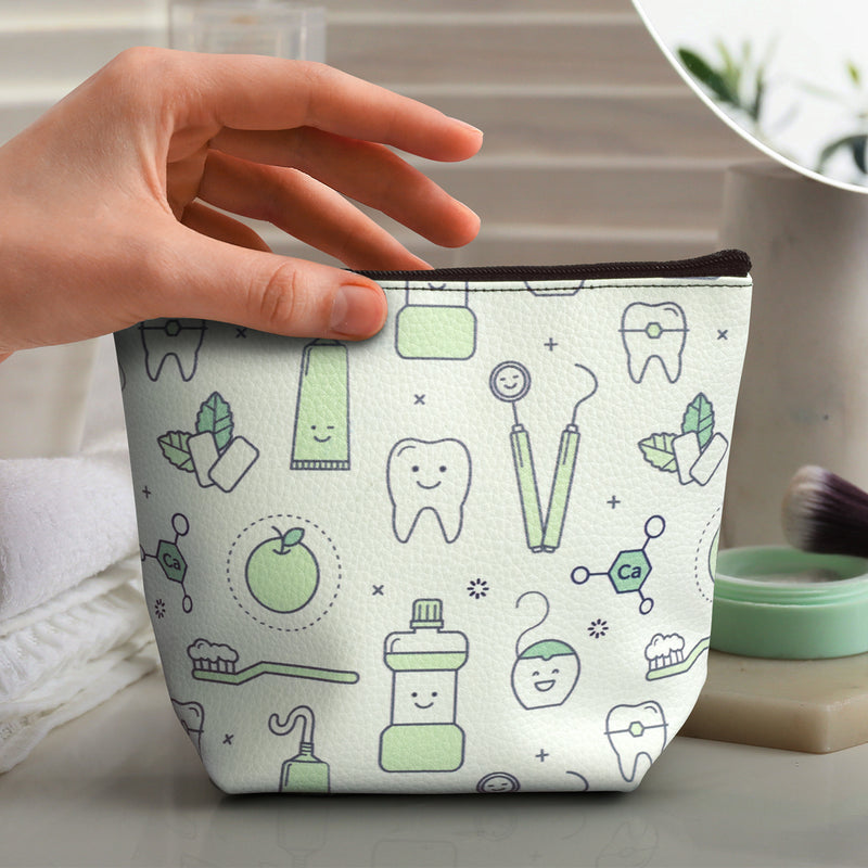 Trends 123551 Belle Cosmetic Bag - Small – Feature