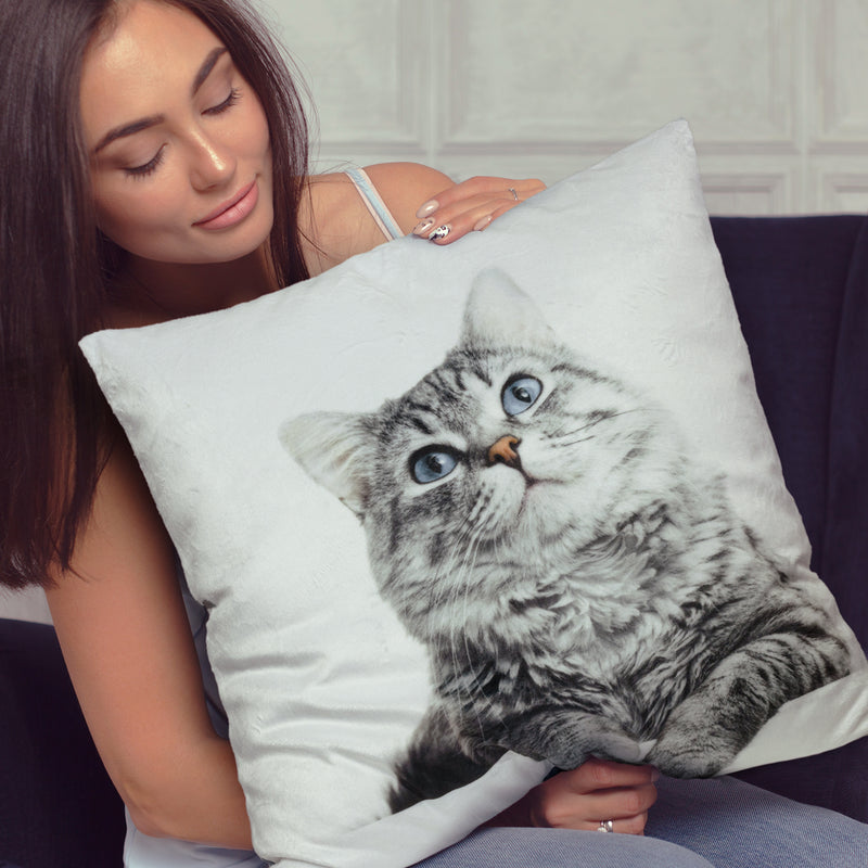 Trends 123626 Utopia Cushion - Plush – Feature