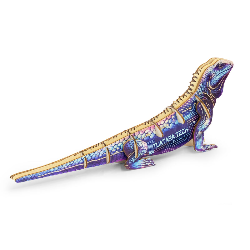 Trends 124046 BRANDCRAFT Tuatara Wooden Model – Right Side