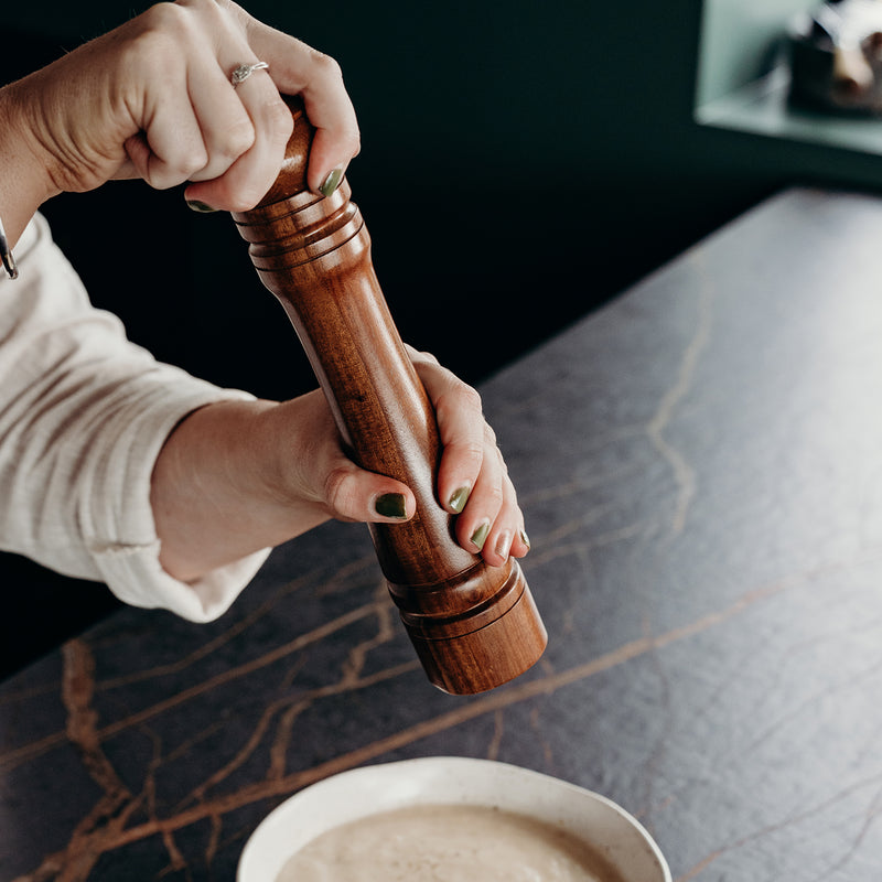 Trends 124698 Keepsake Pepper Mill – Feature