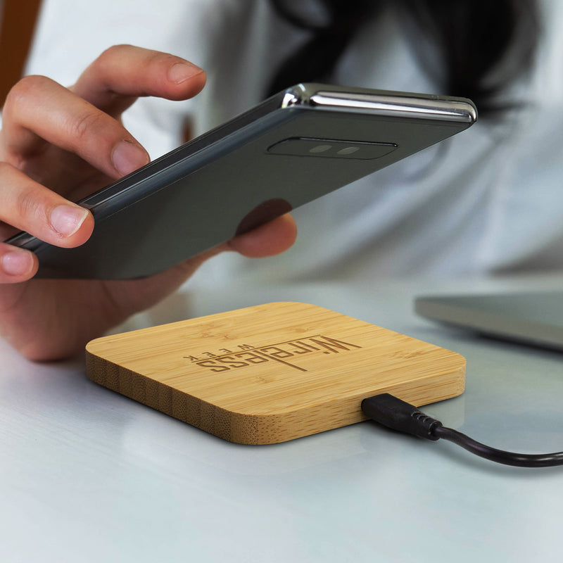 Trends 126409 NATURA Bamboo Wireless Fast Charging Hub – Feature