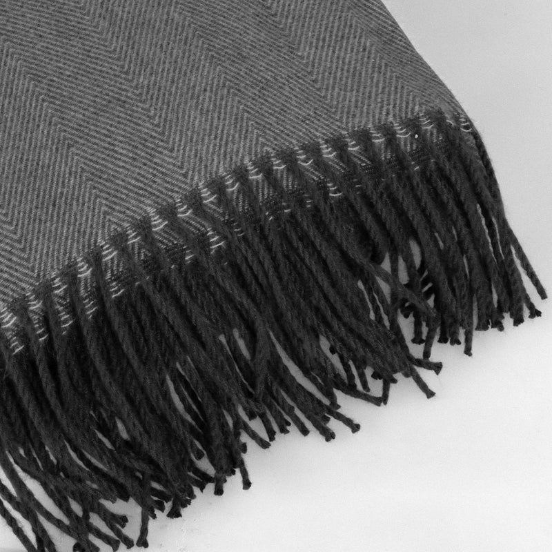 Trends 129222 Keepsake Throw Blanket – Tassles