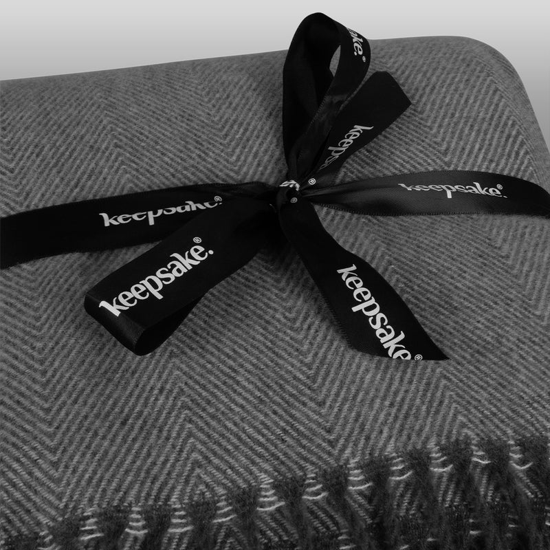Trends 129222 Keepsake Throw Blanket – Ribbon