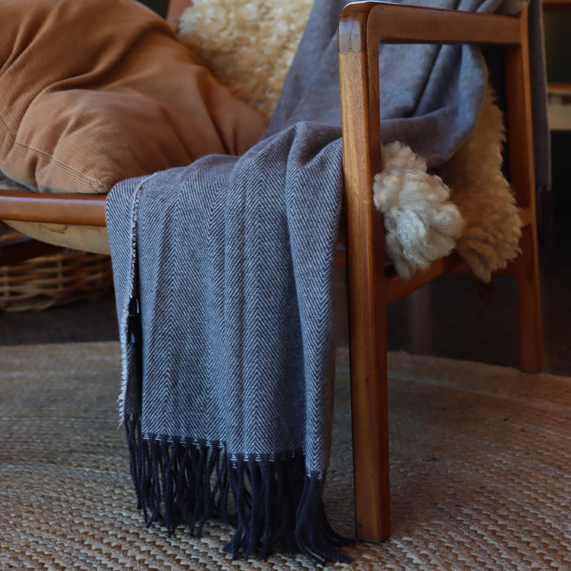 Trends 129222 Keepsake Throw Blanket – Lifestyle