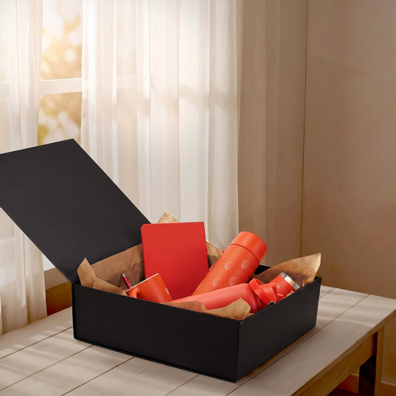 Trends 129552 Magnetic Lid Gift Box - Large New – Feature