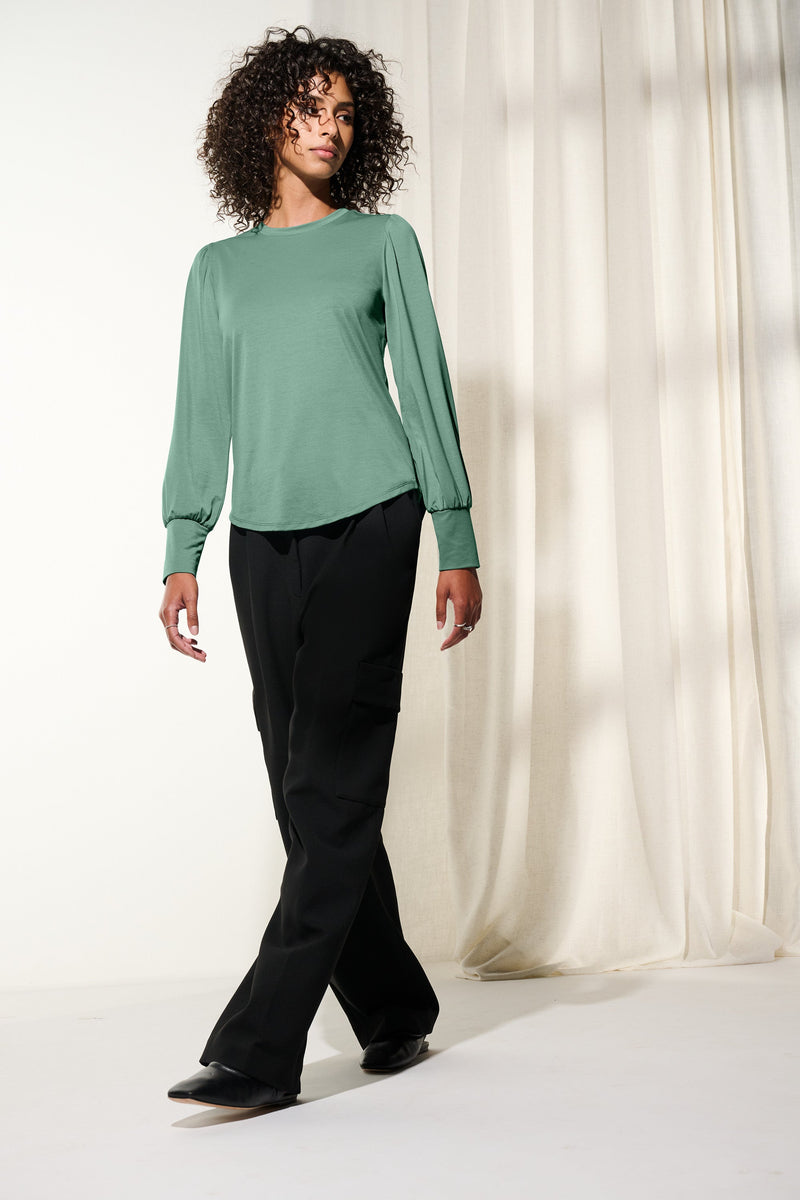 Mercer+Mettle MM1019 Stretch Jersey Long Sleeve Blouson Top Ladies – product photo
