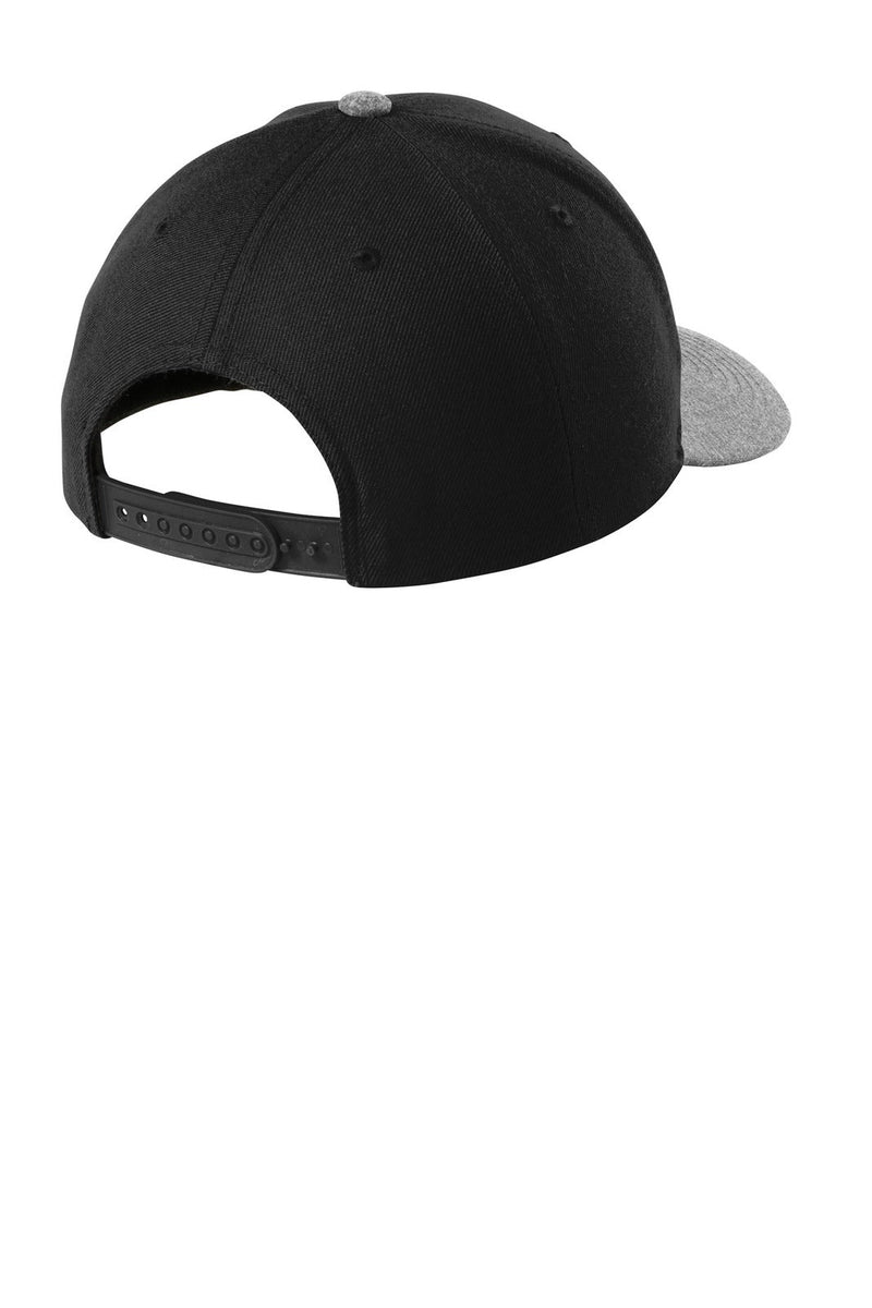 Sport-Tek STC43 Curve Bill Snapback Cap – product photo
