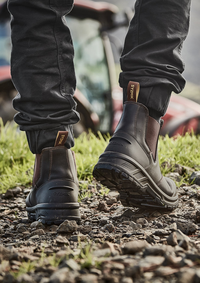 Worn – Claret Kip