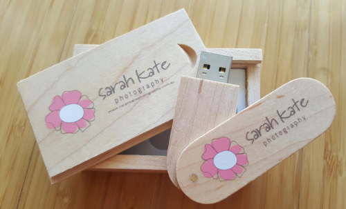 Swivel Wooden USB with Display Box - 2GB